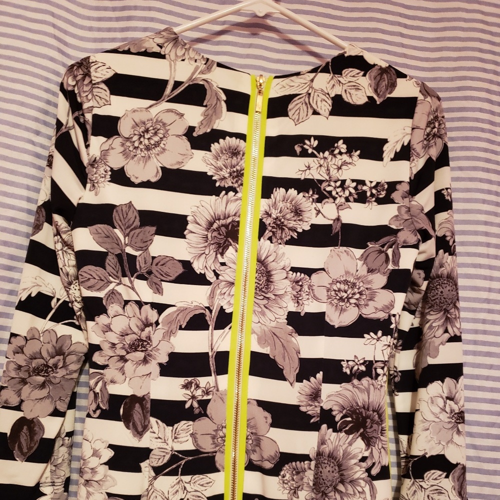 Cute little dress eliza j - Picture 2 of 4